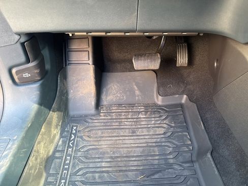 New 2025 Ford Maverick Lobo image 31