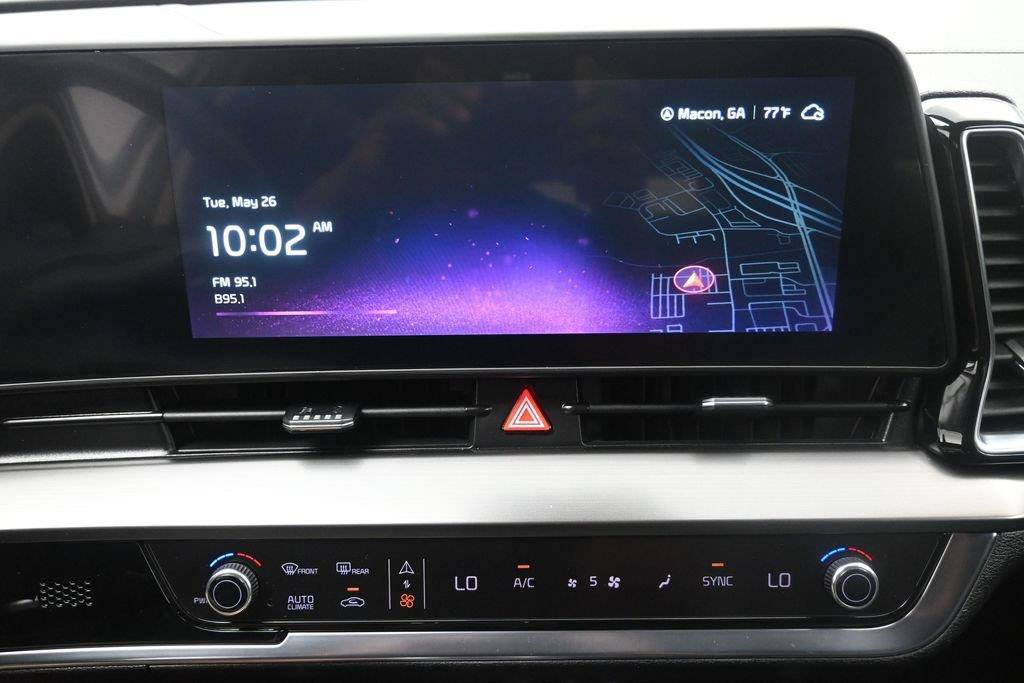 Used 2025 Kia Sportage EX FWD image 11