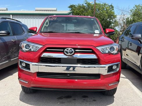 Used 2023 Toyota 4Runner Limited AWD/4WD image 2