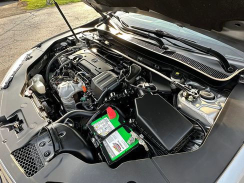 Used 2018 Acura TLX w/ Technology Package image 37