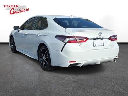 Used 2024 Toyota Camry SE w/ Convenience Package image 7