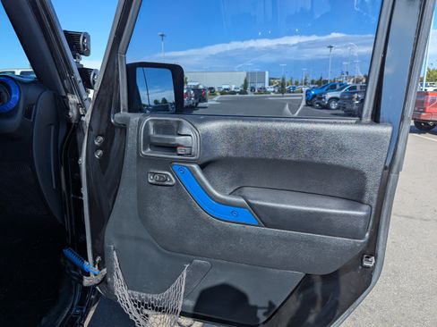 Used 2016 Jeep Wrangler Unlimited Sport w/ Quick Order Package 24S AWD/4WD image 35