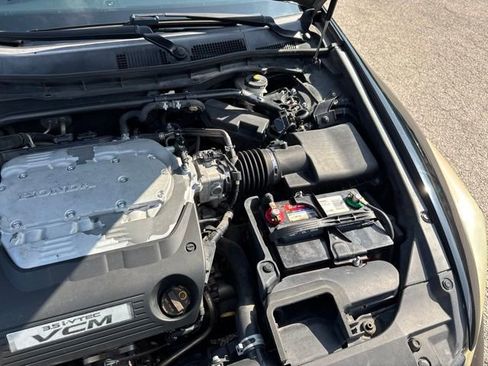 Used 2011 Honda Accord EX-L image 6