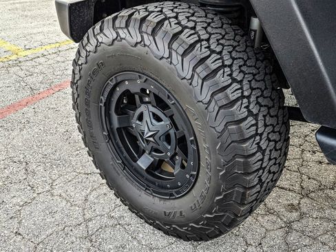 Used 2017 Jeep Wrangler Unlimited Sport w/ Quick Order Package 24S image 8