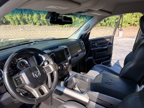 Used 2016 RAM 2500 Laramie w/ Sport Appearance Group AWD/4WD image 10