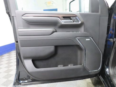 Used 2024 GMC Sierra 3500 SLT w/ SLT Premium Package image 56