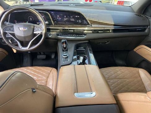 Used 2021 Cadillac Escalade ESV Sport w/ Driver Assist Tech Package image 17