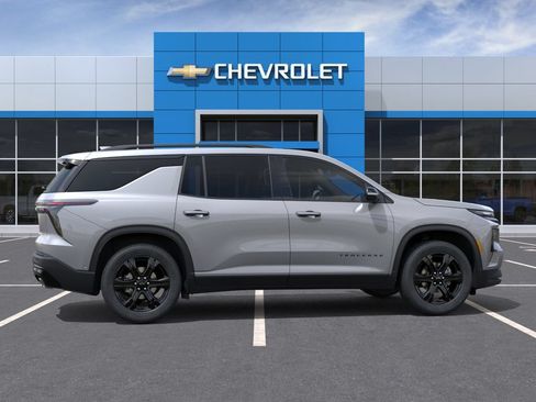 New 2027 Chevrolet Traverse LT w/ Midnight/Sport Edition FWD image 5