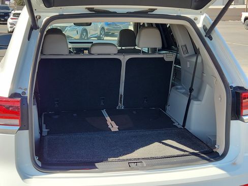 Used 2021 Volkswagen Atlas SE w/ Panoramic Sunroof Package image 8