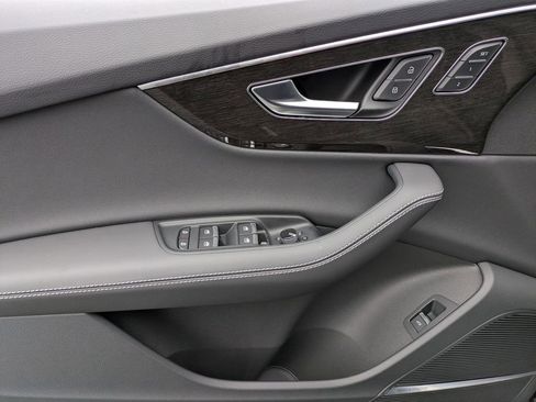 New 2026 Audi Q7 3.0T Premium Plus AWD/4WD image 11