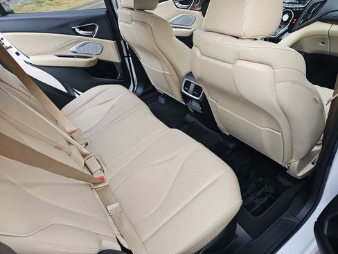 Used 2023 Acura RDX AWD w/ Advance Package image 11