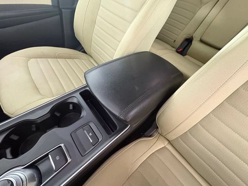 Used 2023 Ford Edge SE AWD/4WD image 35