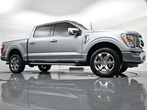 Used 2023 Ford F150 Lariat w/ Max Trailer Tow Package image 37