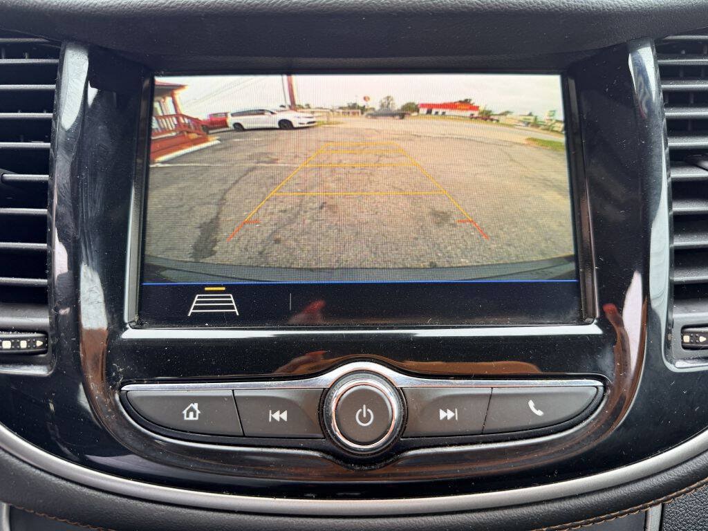 Used 2018 Chevrolet Trax LS AWD/4WD image 20