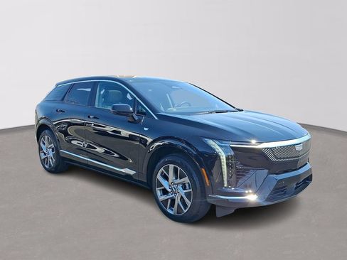 Certified 2026 Cadillac Optiq Luxury 1 AWD/4WD image 3