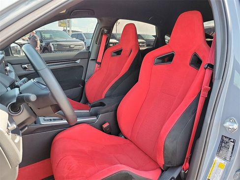Used 2024 Honda Civic Type R image 11