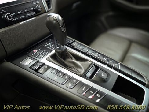 Used 2017 Porsche Macan S AWD/4WD image 22