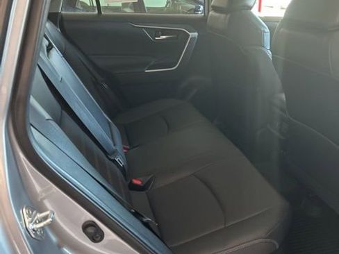 Used 2021 Toyota RAV4 XLE Premium AWD/4WD image 17