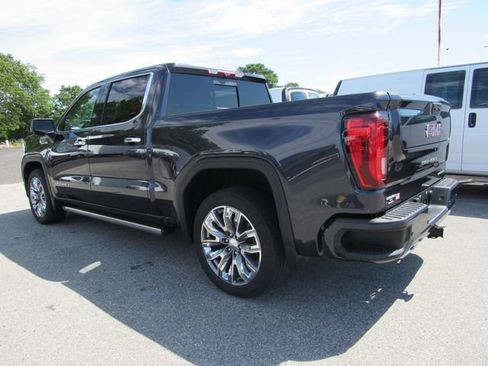 Used 2023 GMC Sierra 1500 Denali w/ Denali Reserve Package AWD/4WD image 7
