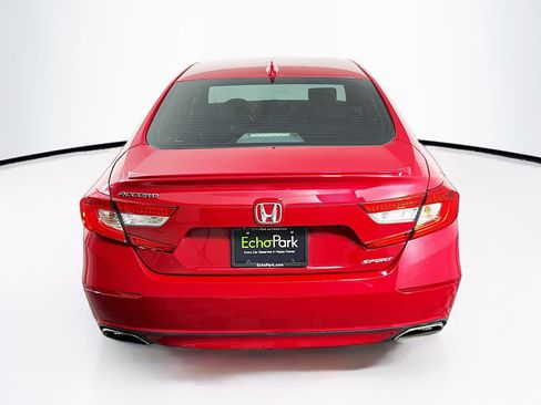 Used 2018 Honda Accord Sport image 7