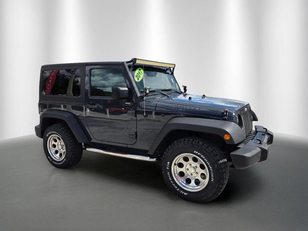 Used 2017 Jeep Wrangler Sport AWD/4WD image 2