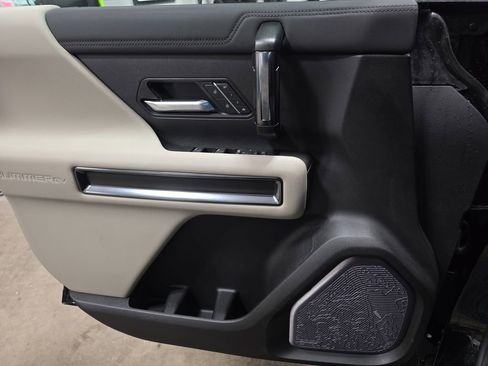 New 2026 GMC Hummer EV SUV w/ LPO, Dark Essentials Package AWD/4WD image 29