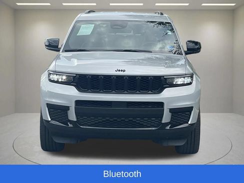 Used 2025 Jeep Grand Cherokee L Laredo AWD/4WD image 5