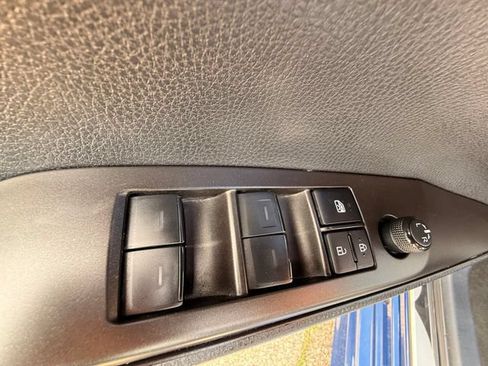 Used 2024 Toyota Camry SE w/ Convenience Package FWD image 13