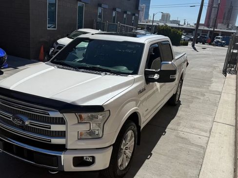 Used 2017 Ford F150 Platinum w/ Equipment Group 701A Luxury AWD/4WD image 9