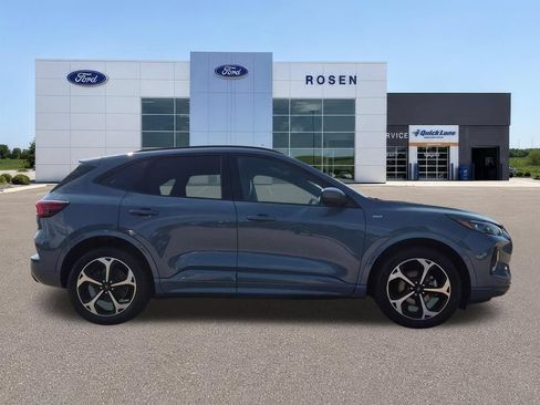 Used 2023 Ford Escape ST-Line Elite AWD/4WD image 2