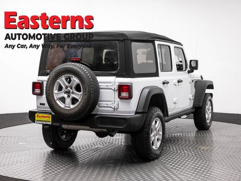 Used 2018 Jeep Wrangler Unlimited Sport S AWD/4WD image 5