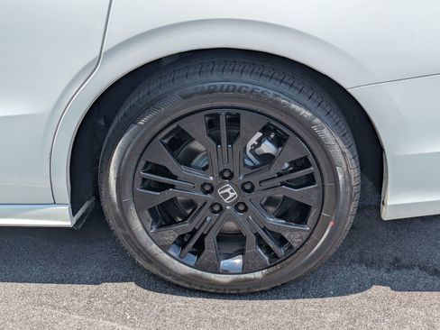 Used 2025 Honda Odyssey Sport-L image 8