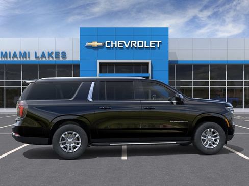 New 2026 Chevrolet Suburban LS RWD image 5