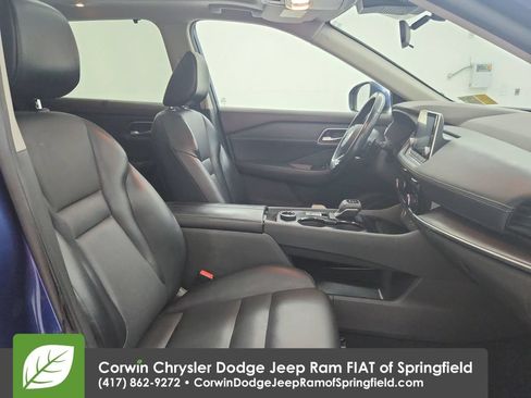 Used 2021 Nissan Rogue SV w/ Premium Package AWD/4WD image 31