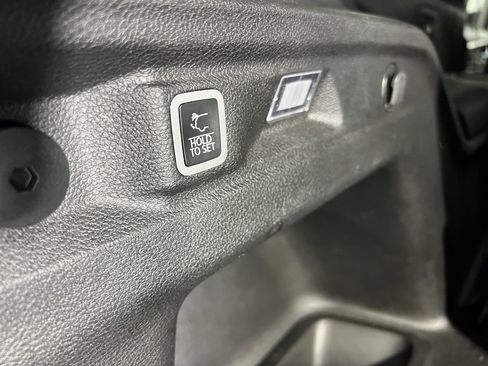 Certified 2024 Jeep Grand Cherokee L Limited w/ Luxury Tech Group II image 30