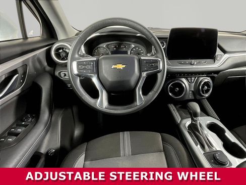 Used 2024 Chevrolet Blazer LT w/ Convenience Package FWD image 8