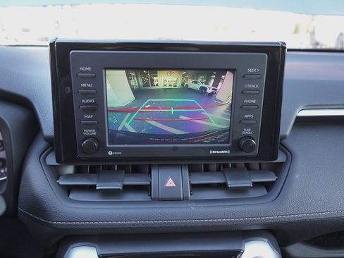 Certified 2021 Toyota RAV4 LE image 26