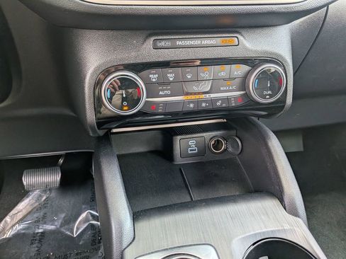 Used 2022 Ford Escape SEL image 23