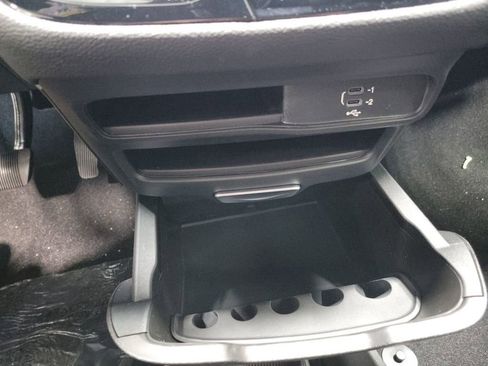 New 2026 Chrysler Pacifica Select w/ S Appearance Package image 25