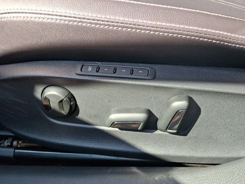 Certified 2022 Volkswagen Passat 2.0T FWD image 30