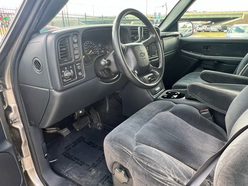 Used 2000 Chevrolet Silverado 1500 LS image 28