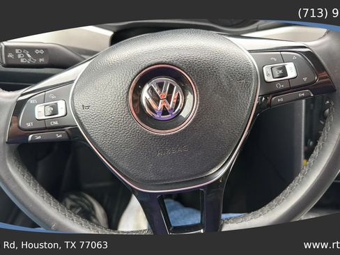 Used 2021 Volkswagen Passat 2.0T SE FWD image 35