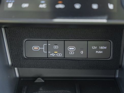 New 2025 Hyundai Sonata Limited image 24