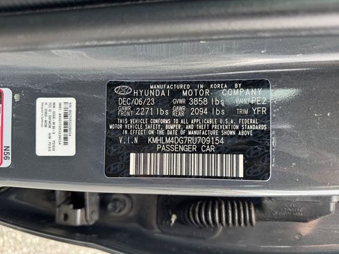 Used 2024 Hyundai Elantra SEL image 30