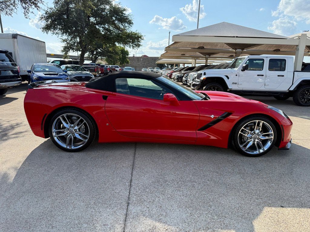 Used 2018 Chevrolet Corvette Stingray Convertible w/ 3LT Preferred Equipment Group RWD image 8