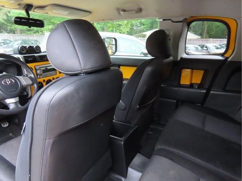 Used 2007 Toyota FJ Cruiser 4WD image 18