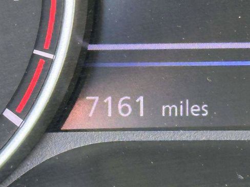 Used 2025 Nissan Sentra SV FWD image 29