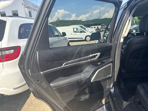 Used 2022 Kia Telluride LX AWD/4WD image 32