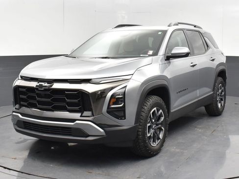 Used 2025 Chevrolet Equinox ACTIV image 13