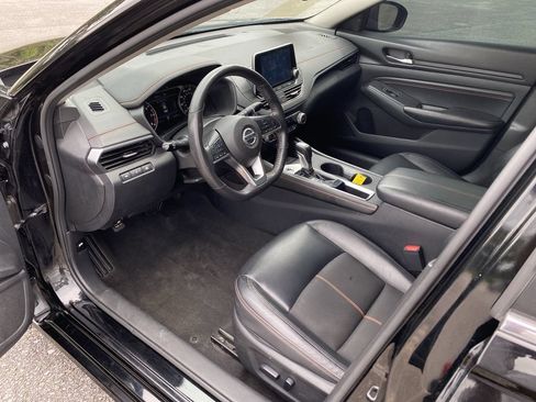 Used 2022 Nissan Altima 2.5 SR FWD image 10